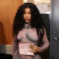 SZA transforme un troll d&rsquo;art en une raison de faire du shopping : « Être un haineux coûte cher, n&rsquo;est-ce pas ?