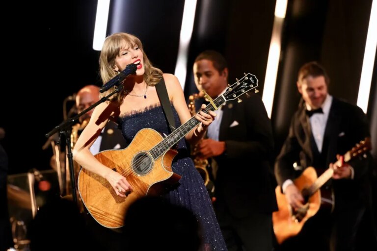 Taylor Swift interprète « Le destin d&rsquo;Ophélie » en direct pour la première fois au gala du musée de l&rsquo;Académie 2026