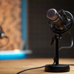 Thelma Houston, Kim Carnes, Rupert Holmes et d&rsquo;autres invités sur un nouveau podcast hébergé par des vétérans du Billboard Chart