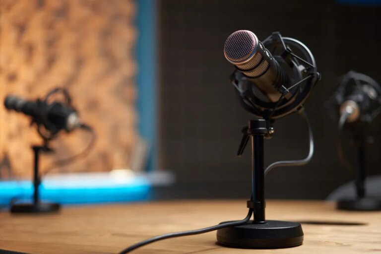 Thelma Houston, Kim Carnes, Rupert Holmes et d&rsquo;autres invités sur un nouveau podcast hébergé par des vétérans du Billboard Chart