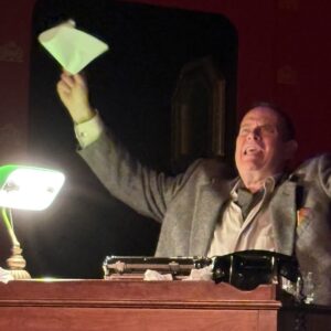 Une nuit orageuse et mystérieuse dans « Un meurtre familial à l&rsquo;ancienne » à la Compagnie du Théâtre de Vienne